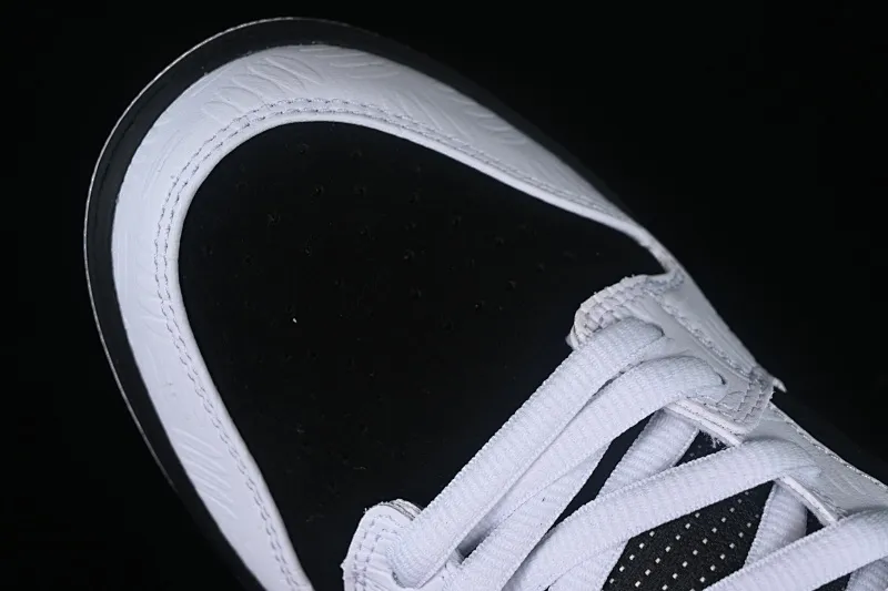 All categories Nk SB Dunk series Nk SB Dunk Low low-top sneakers Z version Tightbooth x Nk SB Dunk joint model Reverse Panda SB low-top casual sports skateboard shoes FD2629-100